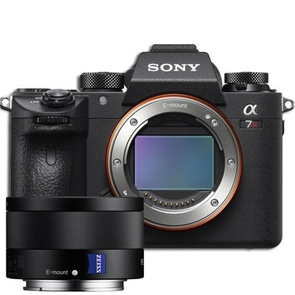 Sony A7R III 35mm f/2.8 Lens Kit
