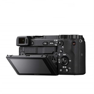 Sony A6400 18-105mm F/4 Lens Kit