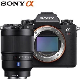 Sony A7R III 35mm f/1.4 Zeiss Lens Kit